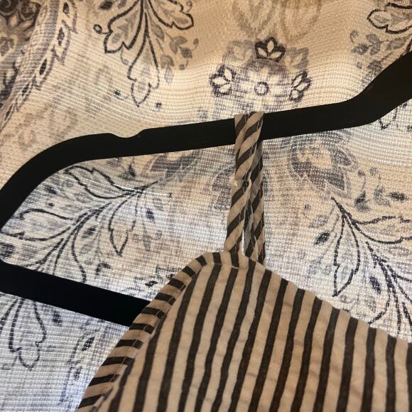 Collective Concepts Floral Stripe Off Shoulder Top Size Large - Picture 5 of 8